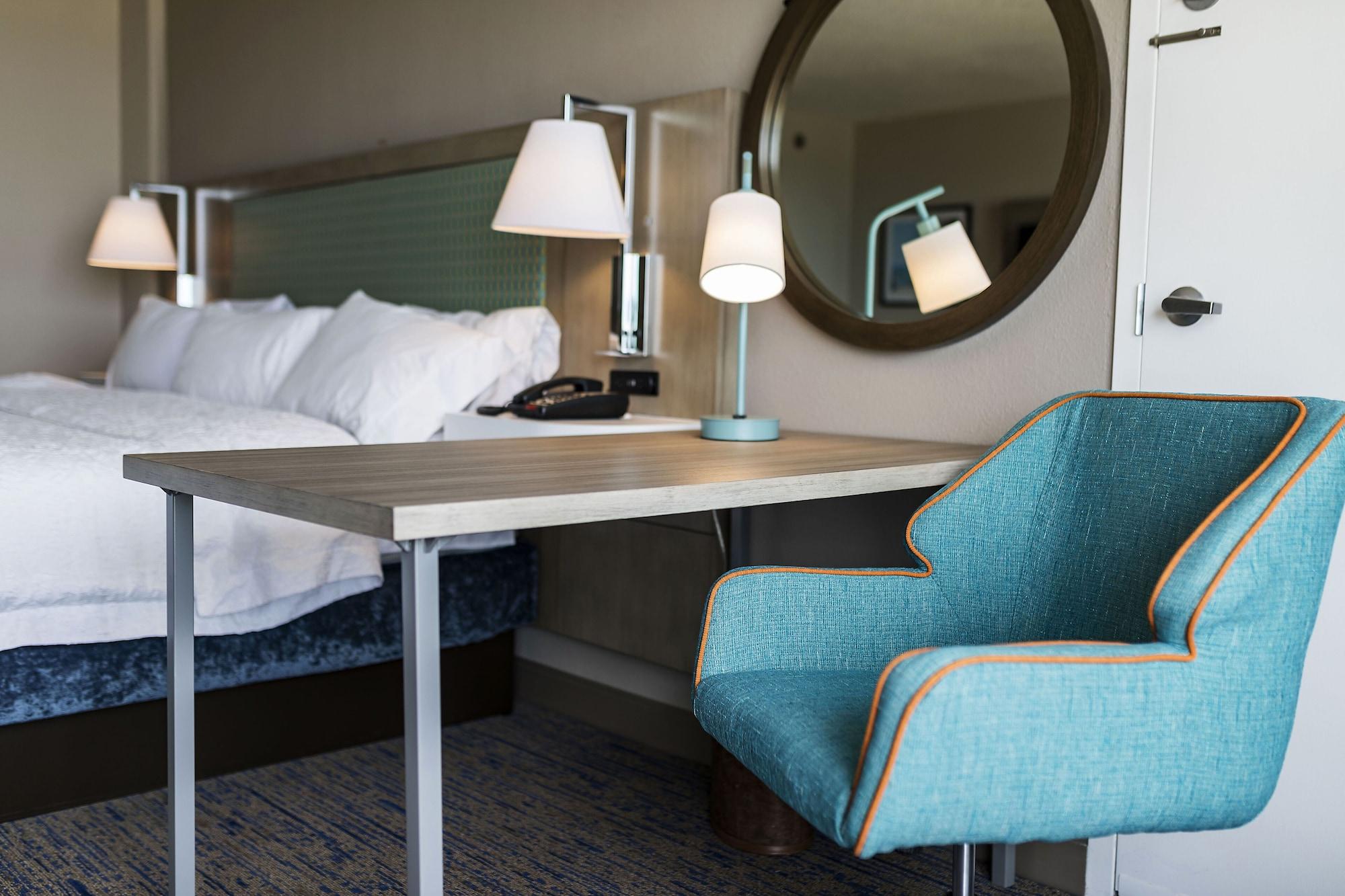 Hampton Inn Virginia Beach Oceanfront North Exterior photo