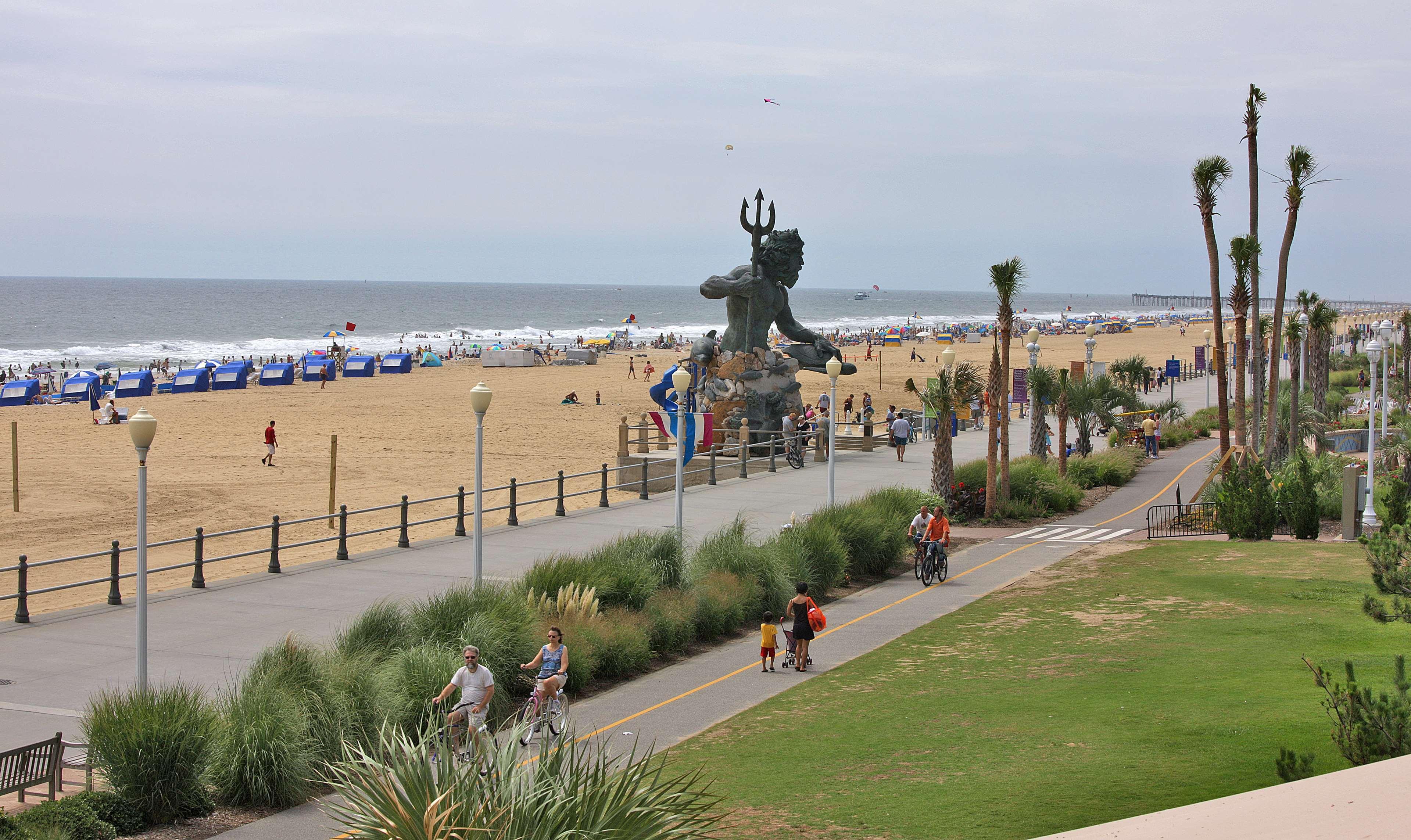 Hampton Inn Virginia Beach Oceanfront North Exterior photo