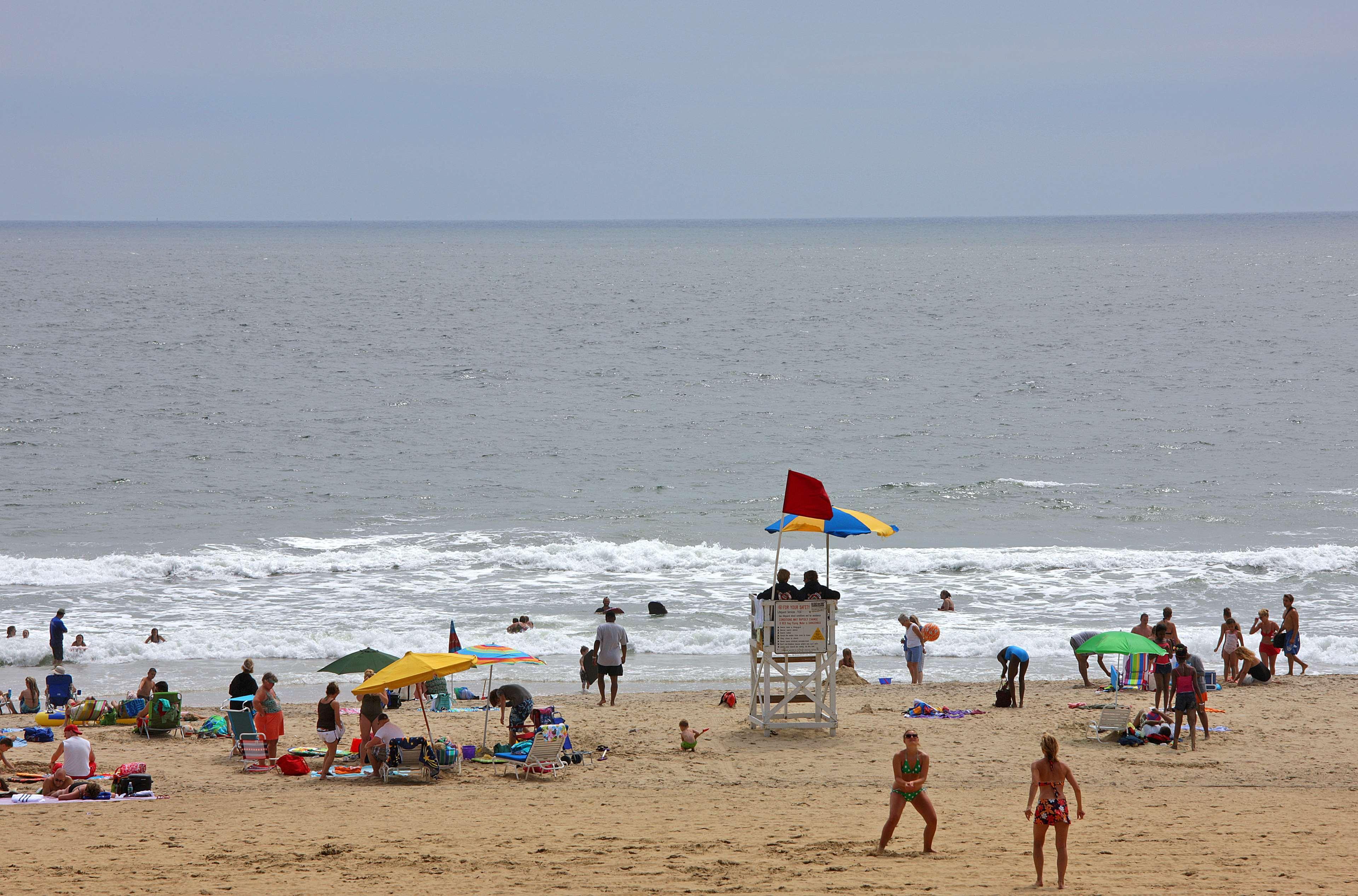 Hampton Inn Virginia Beach Oceanfront North Exterior photo