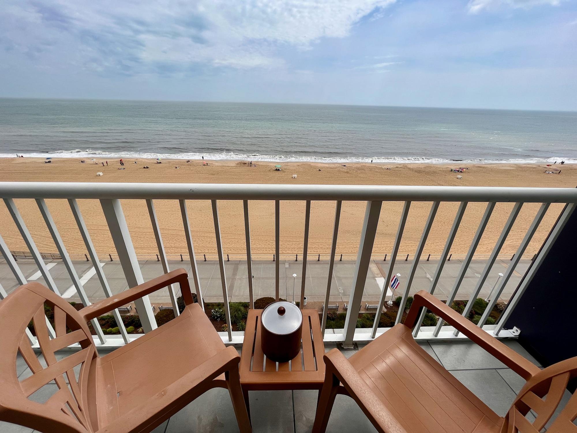 Hampton Inn Virginia Beach Oceanfront North Exterior photo