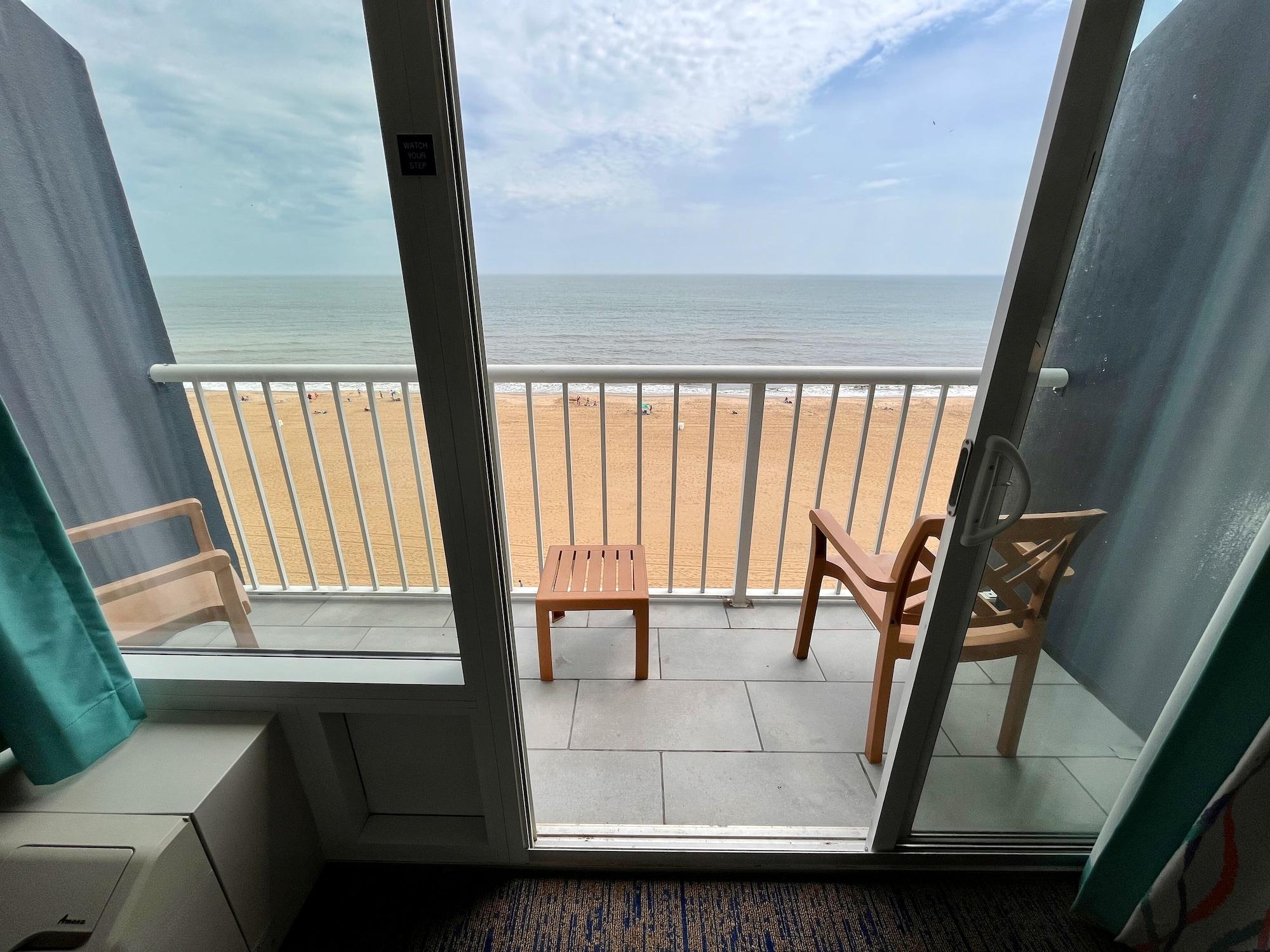 Hampton Inn Virginia Beach Oceanfront North Exterior photo
