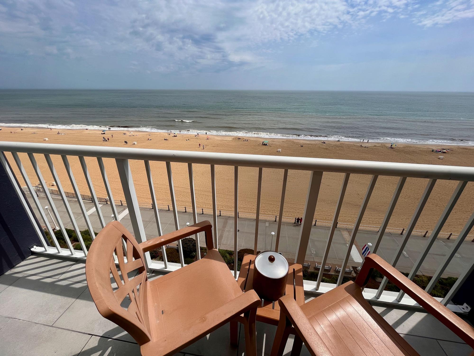 Hampton Inn Virginia Beach Oceanfront North Exterior photo